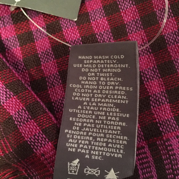 Eddie Bower Berry Fringe Large Scarf NWT - Picture 5 of 5